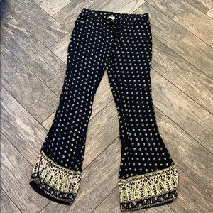 Lightweight floral pants